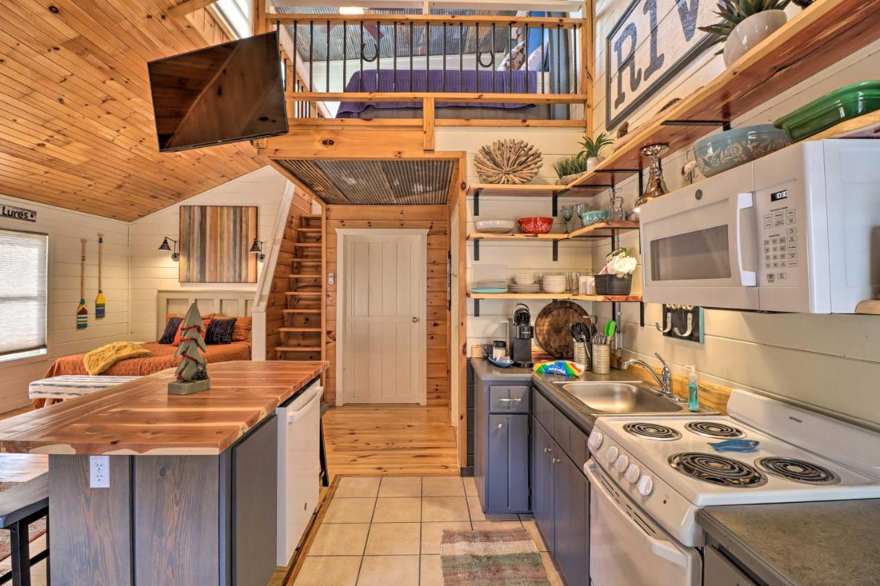 Pet-Friendly Studio With Loft And Mountain Views! Exterior photo