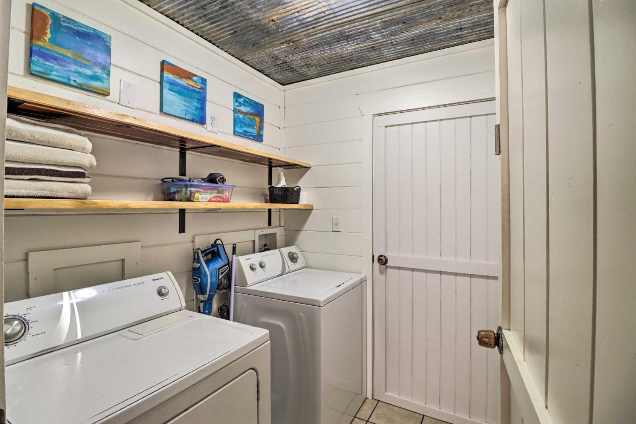 Pet-Friendly Studio With Loft And Mountain Views! Exterior photo