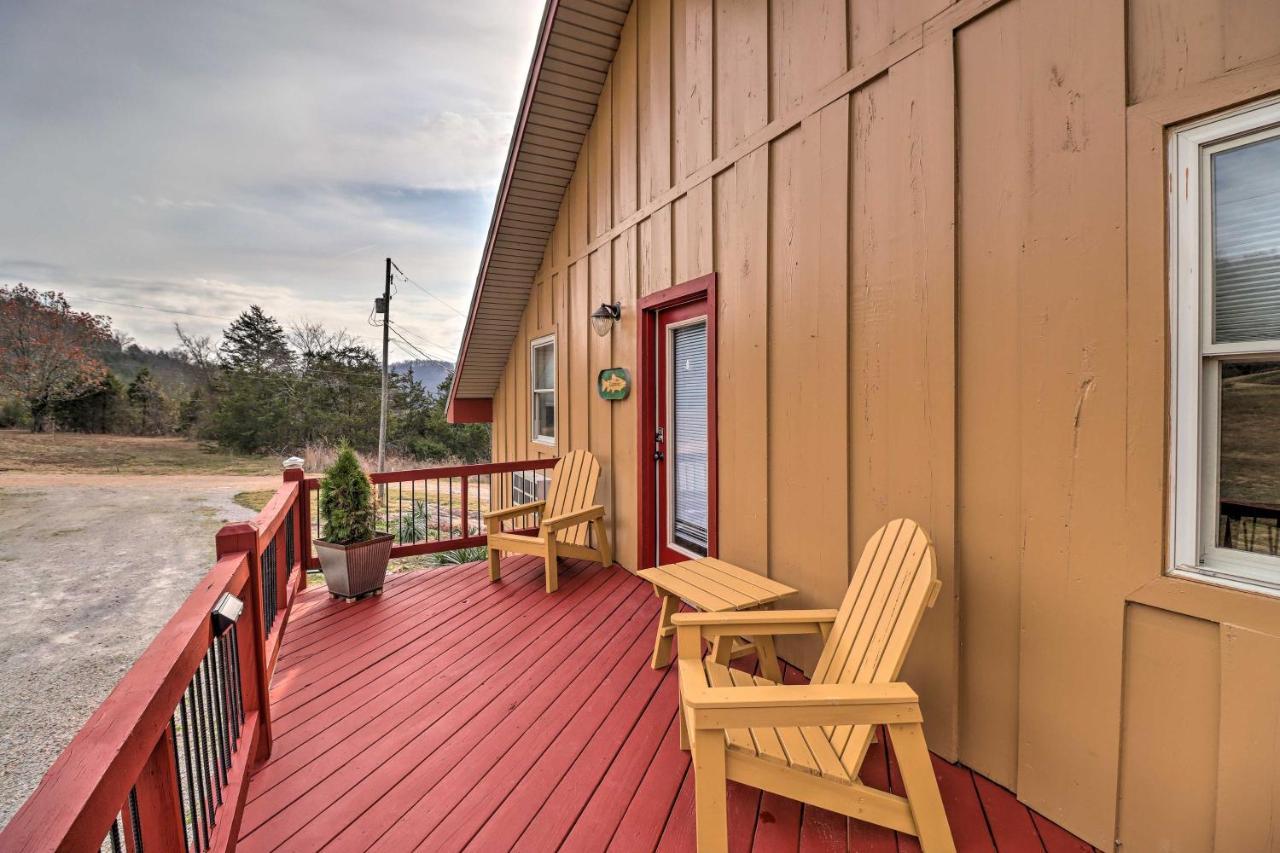 Pet-Friendly Studio With Loft And Mountain Views! Exterior photo
